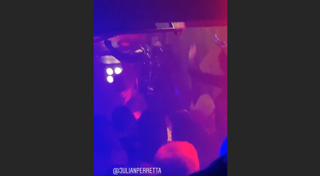 VIDEO/ Era Istrefi nuk fshihet më, festoi gjithë natën me partnerin e saj dhe ja pamjet që donim VIDEO/ Era Istrefi nuk fshihet më, festoi gjithë natën me partnerin e saj dhe ja pamjet që donim