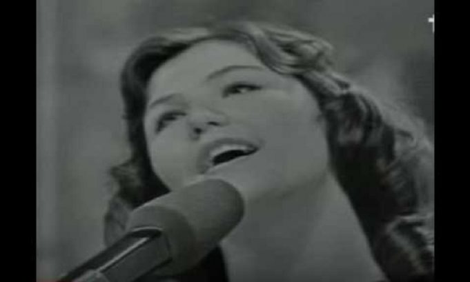 Me nostalgji për kanarinën e këngës Afërdita Zonja (Laçi) Me nostalgji për kanarinën e këngës Afërdita Zonja (Laçi)