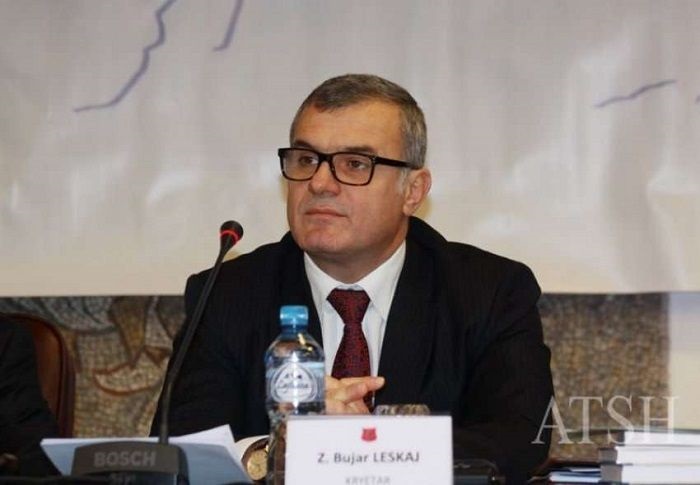 Patundshmëri dhe apartamente nga Tirana në Vlorë/ Hije dyshimi mbi pasurinë e skandalit Bujar Leskaj Patundshmëri dhe apartamente nga Tirana në Vlorë/ Hije dyshimi mbi pasurinë e skandalit Bujar Leskaj