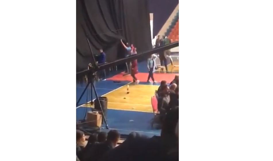 VIDEO/ Eksodi vazhdon… LSI fsheh karriget bosh nga “turpi” gjatë aktivitetit të rëndësishëm VIDEO/ Eksodi vazhdon… LSI fsheh karriget bosh nga “turpi” gjatë aktivitetit të rëndësishëm