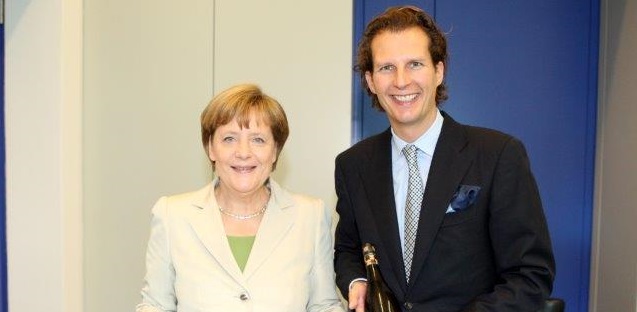 Partia CDU/CSU “shuplakë” opozitës: Largimi nga parlamenti dhe hedhja e molotovëve s’përputhet me parimet dhe vlerat tona Partia CDU/CSU “shuplakë” opozitës: Largimi nga parlamenti dhe hedhja e molotovëve s’përputhet me parimet dhe vlerat tona