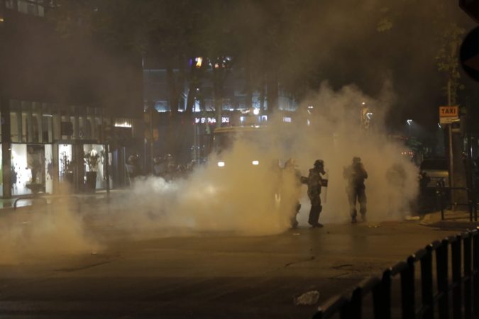 Sot protesta e opozitës, policia në gadishmëri kundra d.hunës nis rrethimin e disa institucioneve Sot protesta e opozitës, policia në gadishmëri kundra d.hunës nis rrethimin e disa institucioneve
