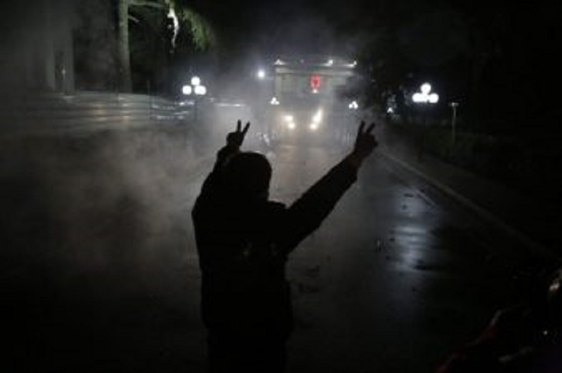 FOTO/ Sulmohet një tjetër operator i Top Channel, merr plagë në kokë FOTO/ Sulmohet një tjetër operator i Top Channel, merr plagë në kokë