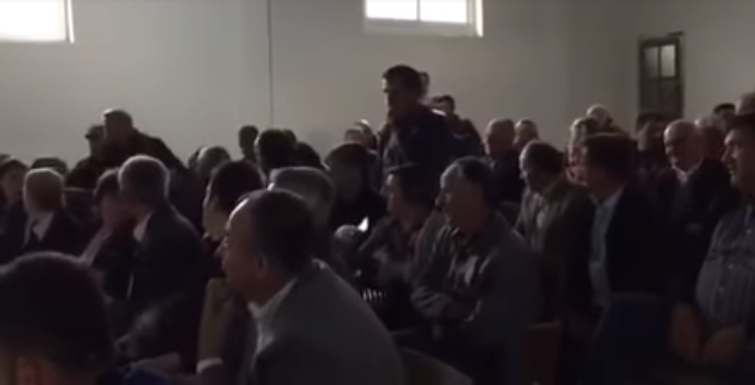 VIDEO/ Degjeneron në sherr mbledhja për përzgjedhjen e kandidatit të PS VIDEO/ Degjeneron në sherr mbledhja për përzgjedhjen e kandidatit të PS