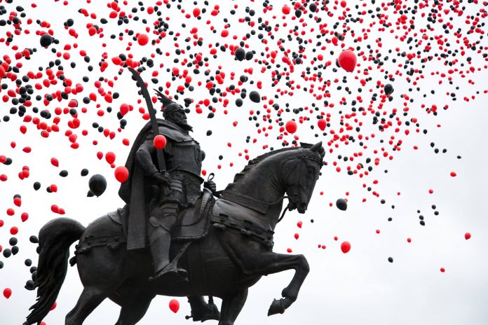 Çfarë shteti – asnjë veprimtari, asnjë fjalë në datën e lindjes së Heroit Kombëtar, Skënderbeut! Çfarë shteti – asnjë veprimtari, asnjë fjalë në datën e lindjes së Heroit Kombëtar, Skënderbeut!