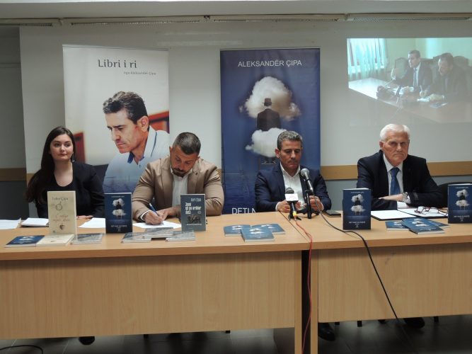 Vëllimi “Deti nuk ka portë”: Ku mund ta gjesh heroin poetik të Aleksandër Çipës?! Vëllimi “Deti nuk ka portë”: Ku mund ta gjesh heroin poetik të Aleksandër Çipës?!