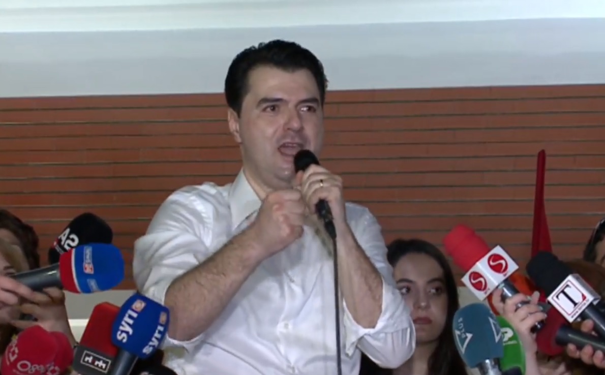 “Lulzimi trim i marrë”! Më kanë sharë dhe janë tallur me mua, por ama… ia nxorra bojën Ramës! “Lulzimi trim i marrë”! Më kanë sharë dhe janë tallur me mua, por ama… ia nxorra bojën Ramës!