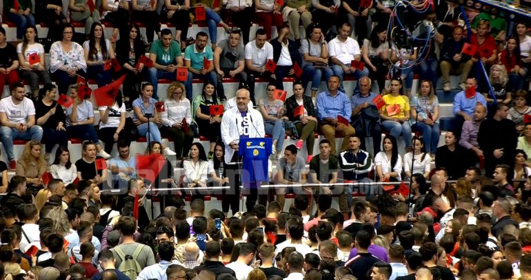 Rama mbyll fjalën: 30 qershori do vendosë lënien pas të “hienave” të së shkuarës e gjërat nuk do jenë më si më parë Rama mbyll fjalën: 30 qershori do vendosë lënien pas të “hienave” të së shkuarës e gjërat nuk do jenë më si më parë