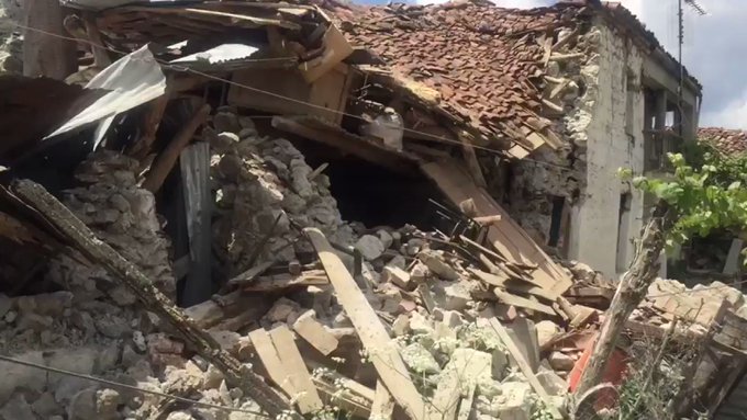 Ja çfarë po ndodh në Korçë pas tërmetit! Emergjencat Civile përgatisin çadrat (Video) Ja çfarë po ndodh në Korçë pas tërmetit! Emergjencat Civile përgatisin çadrat (Video)