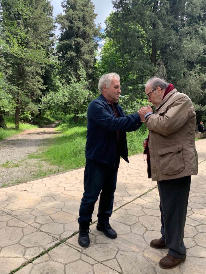 Ismail Kadare dhe Visar Zhiti, dy figura që zbusin dhimbjen e viktimave të diktaturës! Ismail Kadare dhe Visar Zhiti, dy figura që zbusin dhimbjen e viktimave të diktaturës!