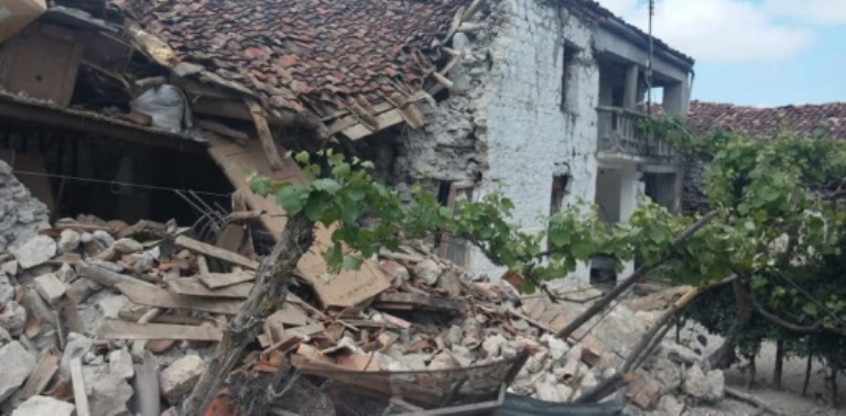 Ja çfarë shkruajnë mediat e huaja sot për Korçën! Ja çfarë shkruajnë mediat e huaja sot për Korçën!