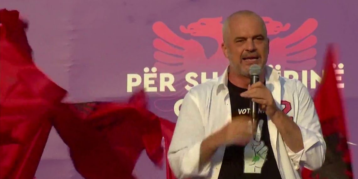 “Si asnjëherë më parë”! Balla jep mesazhin e qartë, publikon foton “Si asnjëherë më parë”! Balla jep mesazhin e qartë, publikon foton