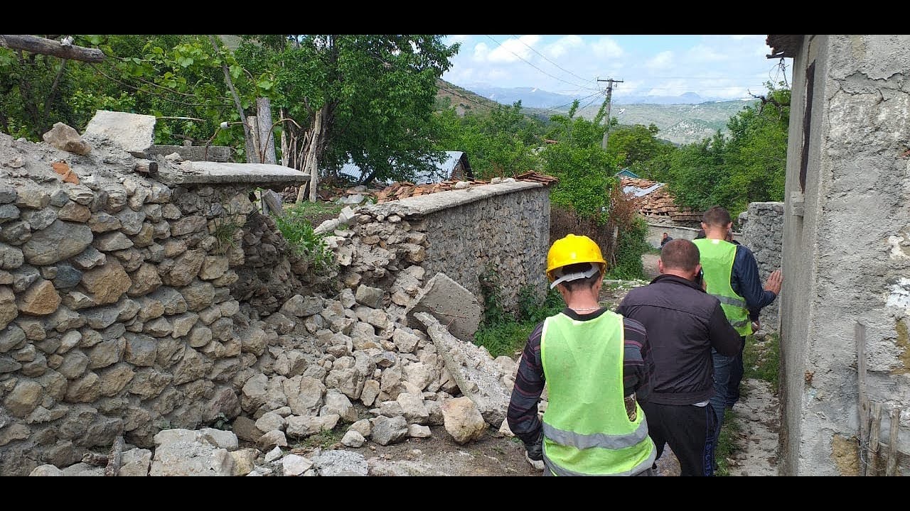 6 tërmetet ‘zgjojnë’ juglindjen e vendit, Prefekti mbledh shtabin e emergjencave, Haki Çako dhe Petro Koçi bëjnë lëvizjen urgjente