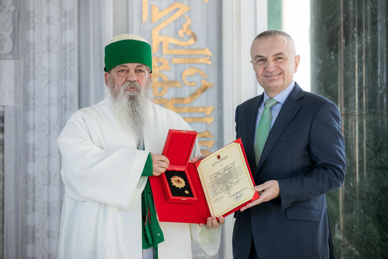 Ilir Meta i terrorizuar dhe i çekuilibruar mendërisht: Kërkon konflikt për të “shpërndarë” Parlamentin duke mos patur asnjë kompetencë