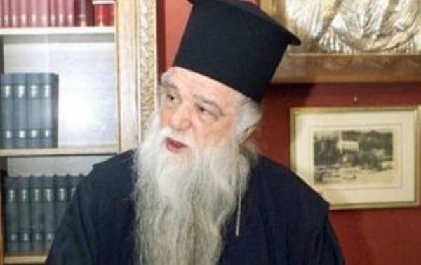 Kandidatja socialiste jep intervistë në kishë: Mitropolia e Shenjtë bën kërkesën urgjente ligjore