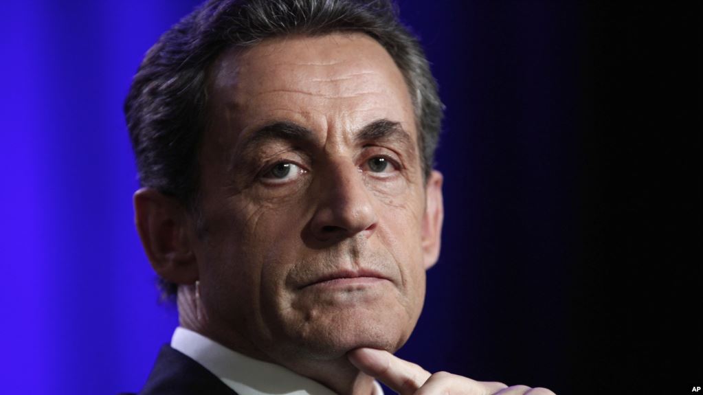Rama takon ish-presidentit francez Nicolas Sarkozy, i tregon kryeministrinë Rama takon ish-presidentit francez Nicolas Sarkozy, i tregon kryeministrinë