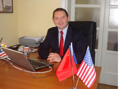 Zef Brozi sqaron Metën: Askush nuk ka të drejtë dhe nuk duhet të lejohet t’ua mohojë zgjedhësve të drejtën kushtetuese…zgjedhjen e përfaqësuesit! Zef Brozi sqaron Metën: Askush nuk ka të drejtë dhe nuk duhet të lejohet t’ua mohojë zgjedhësve të drejtën kushtetuese…zgjedhjen e përfaqësuesit!