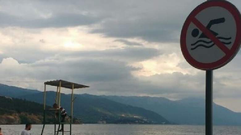 Në liqenin e Ohrit ndalohet noti për pushuesit ! Arsyeja tepër e rëndësishme që të gjithë duhet ta lexoni Në liqenin e Ohrit ndalohet noti për pushuesit ! Arsyeja tepër e rëndësishme që të gjithë duhet ta lexoni