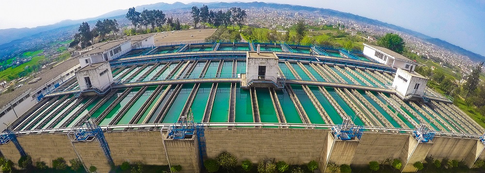 Banorët e Tiranës të bëjnë kujdes me ujin… defekte në Bovillë shkaktojnë ndëprerje të rrjetit në kryeqytet Banorët e Tiranës të bëjnë kujdes me ujin… defekte në Bovillë shkaktojnë ndëprerje të rrjetit në kryeqytet