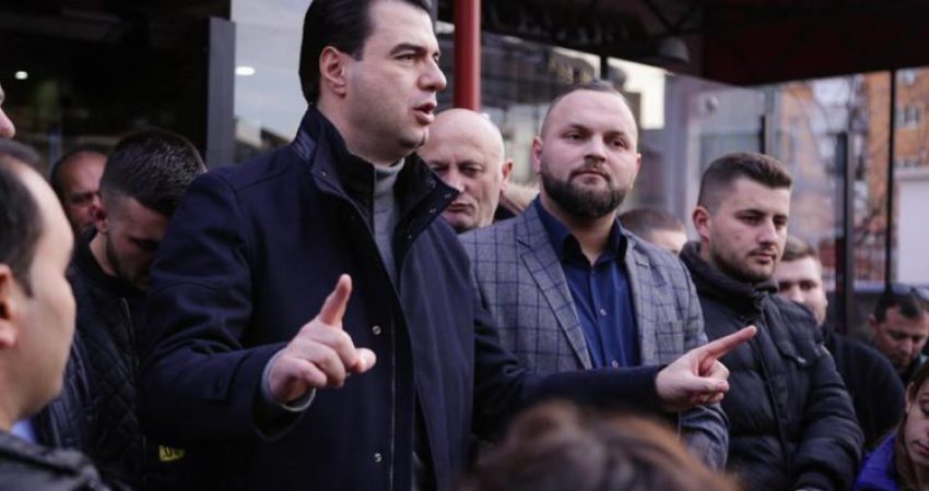 N/kryetari i grupit parlamentar domokrat Valteri: Në komisionin hetimor do të kërkoj dhe nxjerr informacionet për pasurinë e Metës N/kryetari i grupit parlamentar domokrat Valteri: Në komisionin hetimor do të kërkoj dhe nxjerr informacionet për pasurinë e Metës