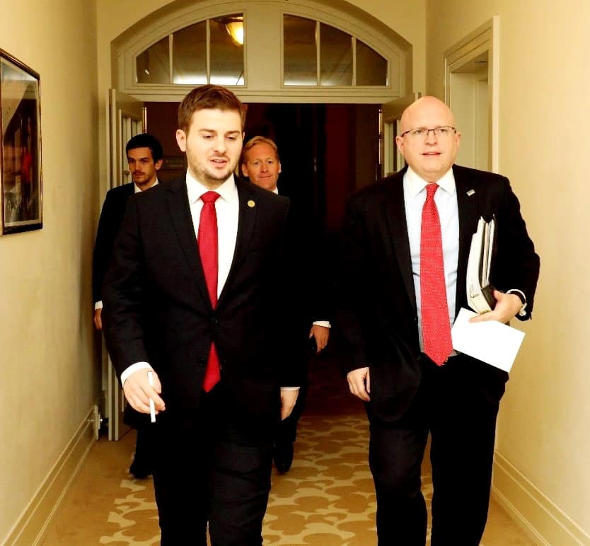 SHBA për opozitën me në krye Metën: Reforma në drejtësi s’mund të jetë subjekt i asnjë kompromisi SHBA për opozitën me në krye Metën: Reforma në drejtësi s’mund të jetë subjekt i asnjë kompromisi