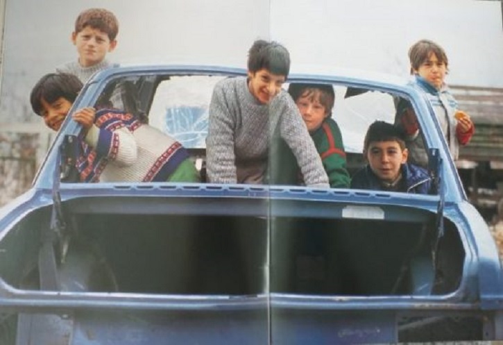 Fotografi italian: Ju shqiptarët nuk bëni dot demokraci, por vetëm kaos Fotografi italian: Ju shqiptarët nuk bëni dot demokraci, por vetëm kaos