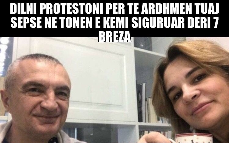 Gazetari i njohur publikon foton që demaskon Kryemadhin dhe Metën: Sapo morën vesh lajmin janë kthyer me urgjence gjatë natës në Sarandë Gazetari i njohur publikon foton që demaskon Kryemadhin dhe Metën: Sapo morën vesh lajmin janë kthyer me urgjence gjatë natës në Sarandë