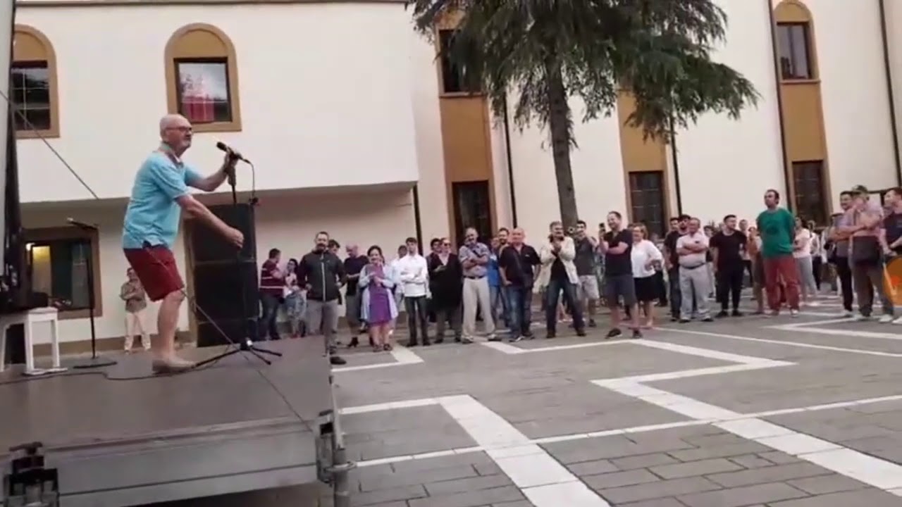 “E kam shkruar për plehrat politike dhe njerëzore që do duatrokasin byth*lëpirjen tënde”! Ja si u censurua nga media revolta e skenaristit të njohur dhe autorit të” Marr guximin” pas mesazhit për Mehdi Malkën