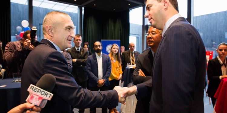 Thellohet lufta, LSI tjetër goditje ndaj PD për refuzimin e 13 tetorit, Basha vijon të injorojë thirrjet e Kryemadhit Thellohet lufta, LSI tjetër goditje ndaj PD për refuzimin e 13 tetorit, Basha vijon të injorojë thirrjet e Kryemadhit