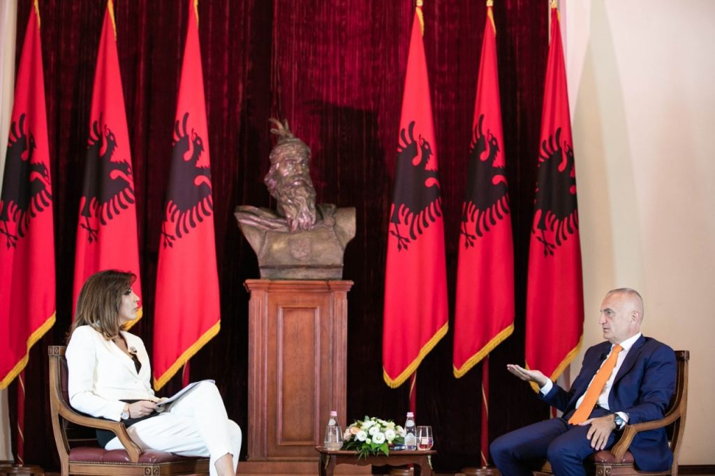 Ilir Meta debat me Sonila Meço: Jam i ndershëm nuk kam vjedhur kurrë! Rama duhet të ketë frikë se ai ka vjedhur