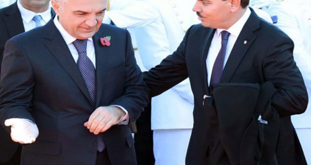 Jari ballafaqon listën e aktorëve të Teatrit, përballë listës së aktorëve politikë Jari ballafaqon listën e aktorëve të Teatrit, përballë listës së aktorëve politikë