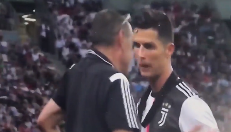 VIDEO/ Shikoni si reagoi Ronaldo ndaj trajnerit në momentin e zëvendësimit