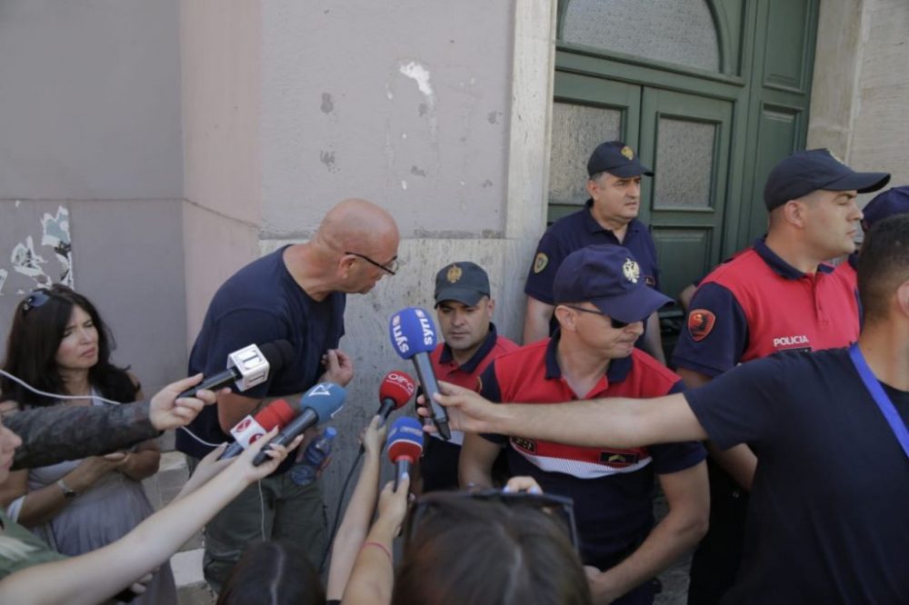 Doktori, arkitekti dhe akusticien Egzon Bajraktari: Teatri, arkitektura dhe Edi Rama Doktori, arkitekti dhe akusticien Egzon Bajraktari: Teatri, arkitektura dhe Edi Rama