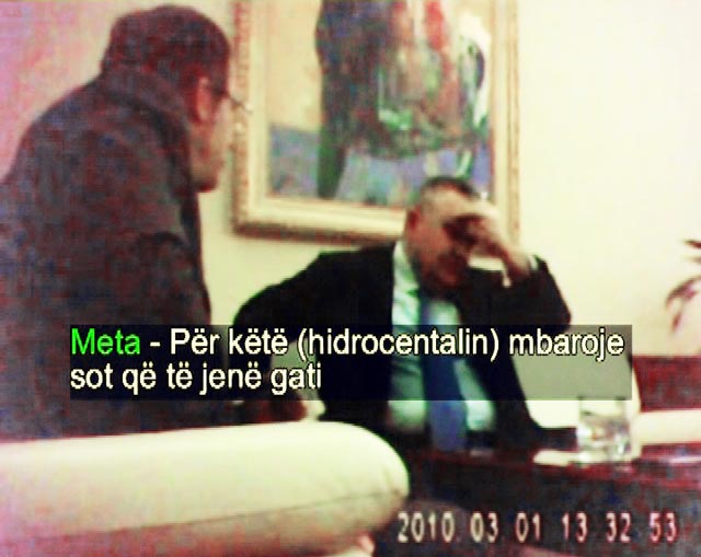 Gjyqtarët që shpëtuan Metën e “Bllokut të kuq” i shmangen vetingut si djalli temjanit, ndërpriten verifikimet për Fullanin e Zenelajn Gjyqtarët që shpëtuan Metën e “Bllokut të kuq” i shmangen vetingut si djalli temjanit, ndërpriten verifikimet për Fullanin e Zenelajn