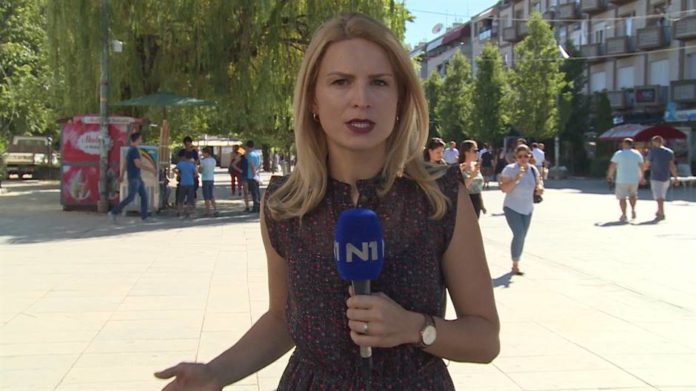 Poston foton e vajzës, k.ërcënohet në gjuhën serbe gazetarja: “Me dhëmbë do e kisha s.hqyer një fëmijë shqiptari”