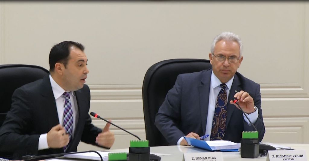 Letër e hapur drejtuar mamit të Zeqos dhe gjithë Zeqirëve kudo që ndodhen! Letër e hapur drejtuar mamit të Zeqos dhe gjithë Zeqirëve kudo që ndodhen!