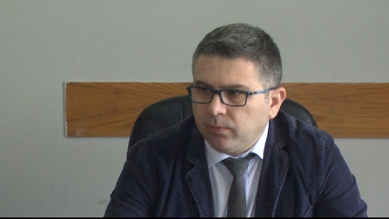 U akuzua se legalizoi me letra false truallin në zonë e plazhit në Durrës! Gjykata e Durrësit liron zv. drejtorin e Kadastrës për mungesë provash U akuzua se legalizoi me letra false truallin në zonë e plazhit në Durrës! Gjykata e Durrësit liron zv. drejtorin e Kadastrës për mungesë provash