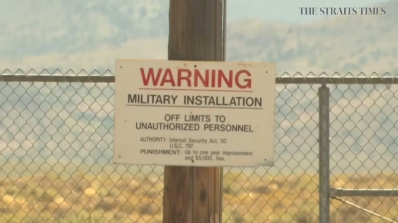 Në kërkim të Ufo-ve, mbi 2 milionë persona do shkojnë pranë zonës 51 (Video) Në kërkim të Ufo-ve, mbi 2 milionë persona do shkojnë pranë zonës 51 (Video)