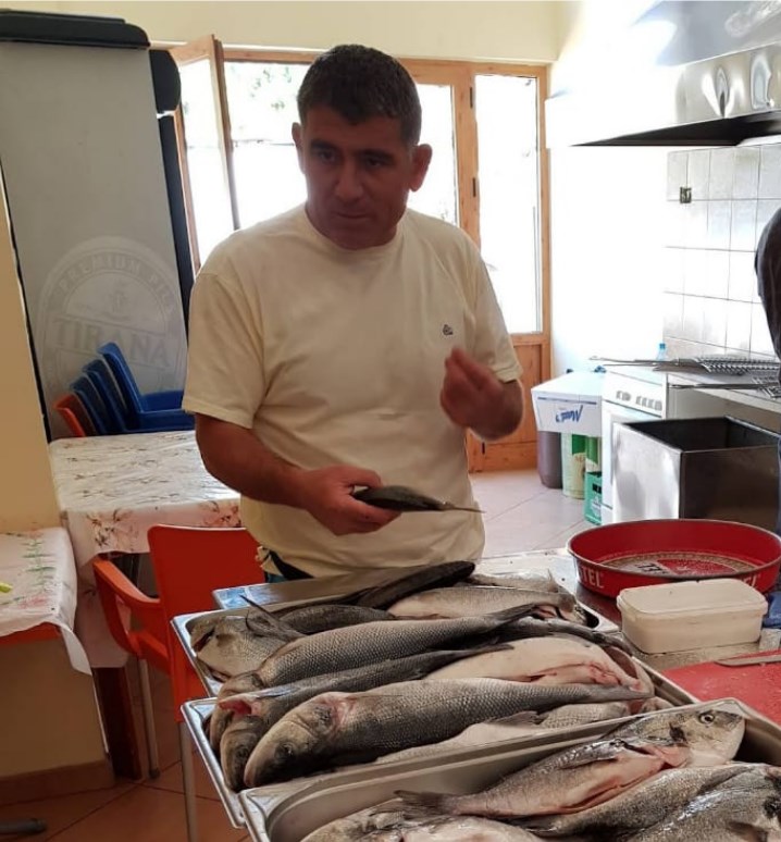 Zbulohet  e vërteta: Ja çfarë ndodhi në Porto Palermo mes familjes së miliarderit spanjoll dhe Mihal Kokëdhimës!