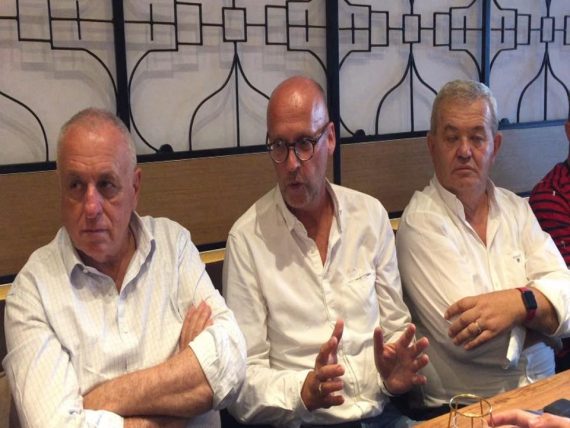 Lulzim, mashtruesi që hiqet si këshilltar i Merkelit, në shtator do shpallet në kërkim ndërkombëtar për pastrim parash në bashkëpunim me ty me prova! (Foto) Lulzim, mashtruesi që hiqet si këshilltar i Merkelit, në shtator do shpallet në kërkim ndërkombëtar për pastrim parash në bashkëpunim me ty me prova! (Foto)