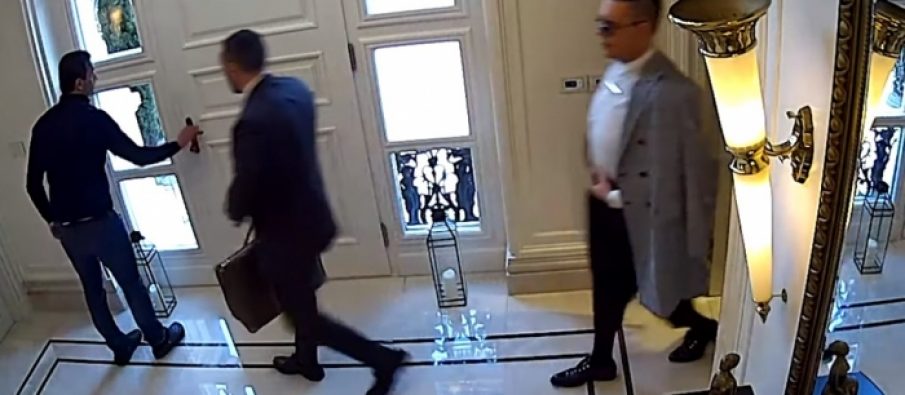 Çantë me 1 milion euro, prokurorja që hetoi përgjimet që rrëzuan Gruevskin bie vetë në kurthin e përgjimeve Çantë me 1 milion euro, prokurorja që hetoi përgjimet që rrëzuan Gruevskin bie vetë në kurthin e përgjimeve