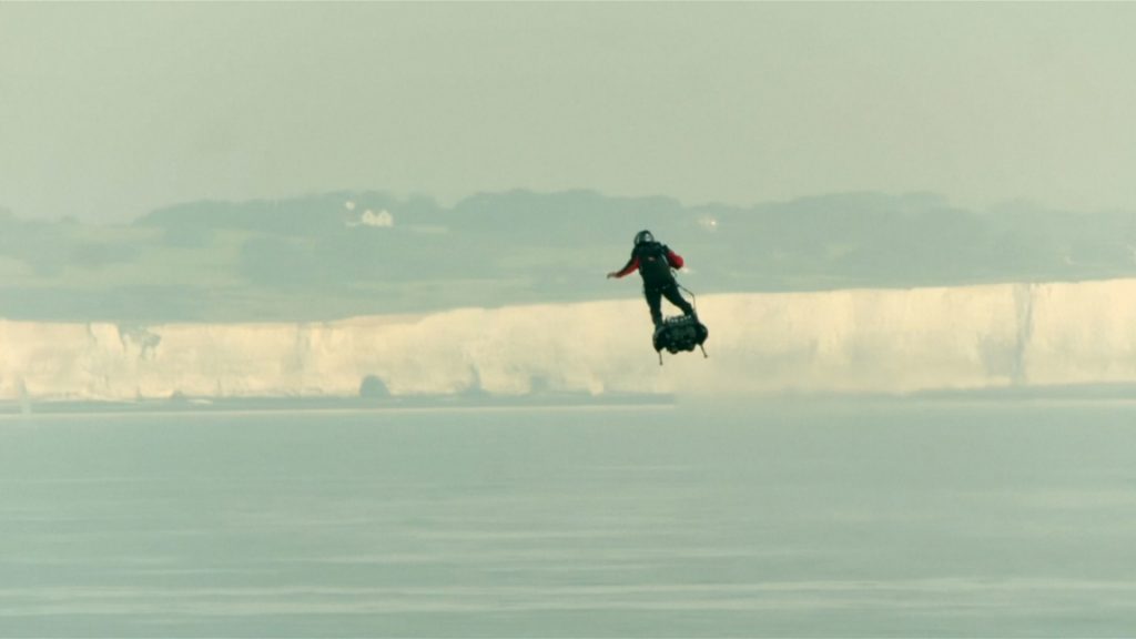 VIDEO/ “Fluturuesi” Zapata kalon edhe La Manche-n