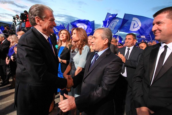 Berisha: Kastriot Islami pjesë e vjedhjes së ndihmave, Baton Haxhiu përfaqësues i shquar i Kosovës Berisha: Kastriot Islami pjesë e vjedhjes së ndihmave, Baton Haxhiu përfaqësues i shquar i Kosovës