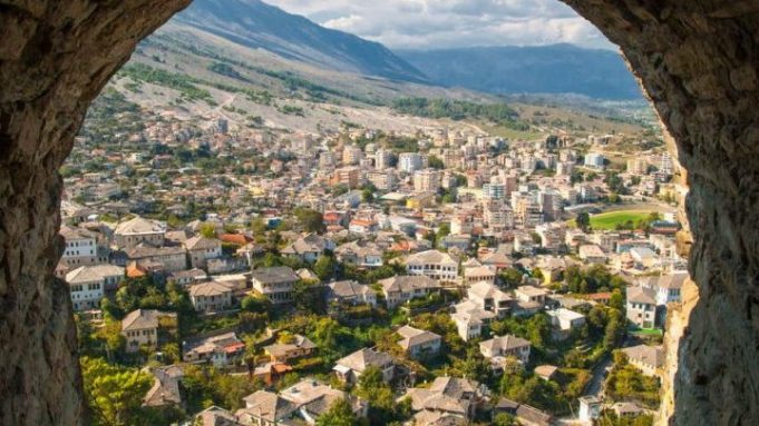 “THE GUARDIAN”, Shqipëria të çudit! “THE GUARDIAN”, Shqipëria të çudit!