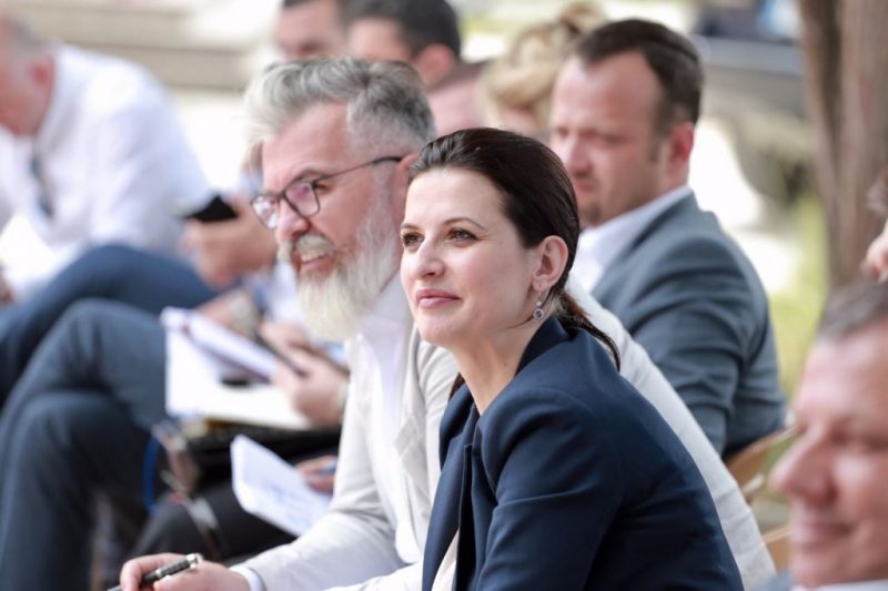 Bledi Mane… Në krevat me Etilda Gjonaj