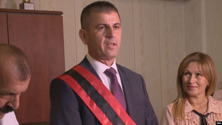 Çudirat e KÇK-së! Agim Kajmaku drejt a.rrestimit! Prokuroria lëshon urdhër-arrestin si… gënjeshtarë i pa dënuar i pafajshëm Çudirat e KÇK-së! Agim Kajmaku drejt a.rrestimit! Prokuroria lëshon urdhër-arrestin si… gënjeshtarë i pa dënuar i pafajshëm