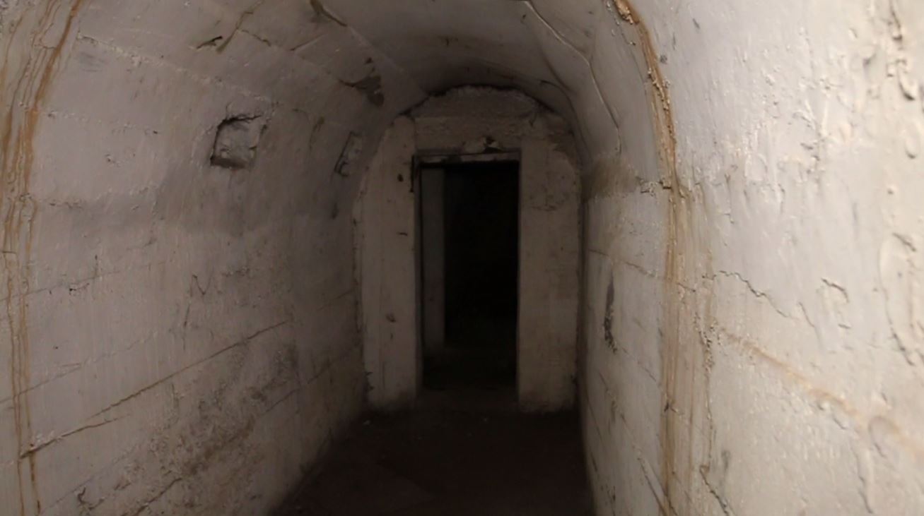 Kukësi nëntoksorë: Një prej vendstrehimeve më të mëdha në rajon e i fortifikuar për tu bërë ballë shpërthimeve atomik! (Foto) Kukësi nëntoksorë: Një prej vendstrehimeve më të mëdha në rajon e i fortifikuar për tu bërë ballë shpërthimeve atomik! (Foto)