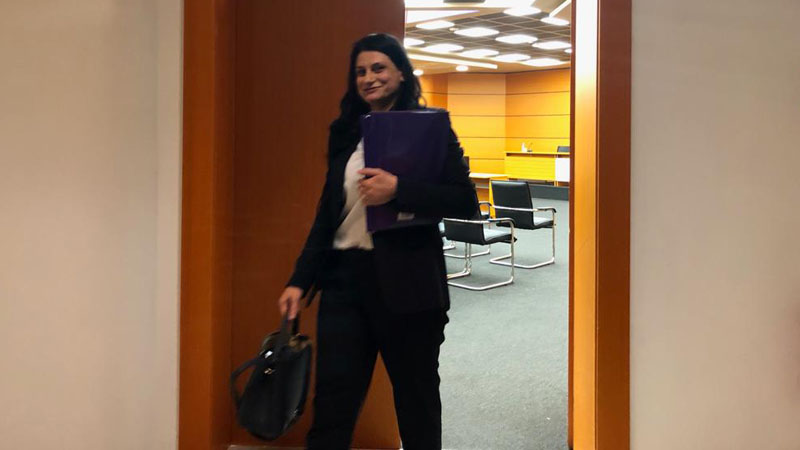 Kaloi vetingun, komisioneri publik hedh dyshime për prokuroren e K.rimeve të Rënda Manjola Kajana, e çon në KPK Kaloi vetingun, komisioneri publik hedh dyshime për prokuroren e K.rimeve të Rënda Manjola Kajana, e çon në KPK