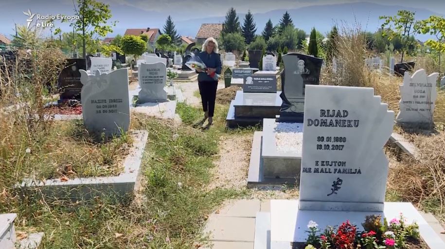 Nëna që humbi djalin nga d.roga, mesazh për të tjerët: I lus njerëzit të mos paragjykojnë përdoruesit! Nëna që humbi djalin nga d.roga, mesazh për të tjerët: I lus njerëzit të mos paragjykojnë përdoruesit!