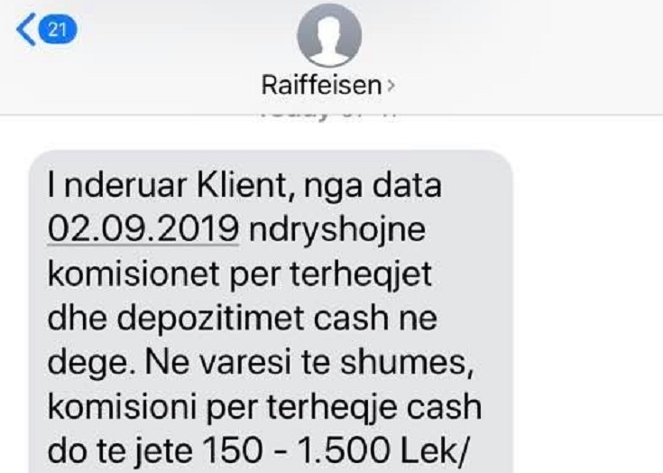 “Raiffeisen Bank” ndryshon kushtet e kontratës me klientët në mënyrë të njëanshme vetëm me një SMS, nuk përmbahet avokati: Na trajtojnë si të b.urgosur në kampe përqëndrimi “Raiffeisen Bank” ndryshon kushtet e kontratës me klientët në mënyrë të njëanshme vetëm me një SMS, nuk përmbahet avokati: Na trajtojnë si të b.urgosur në kampe përqëndrimi